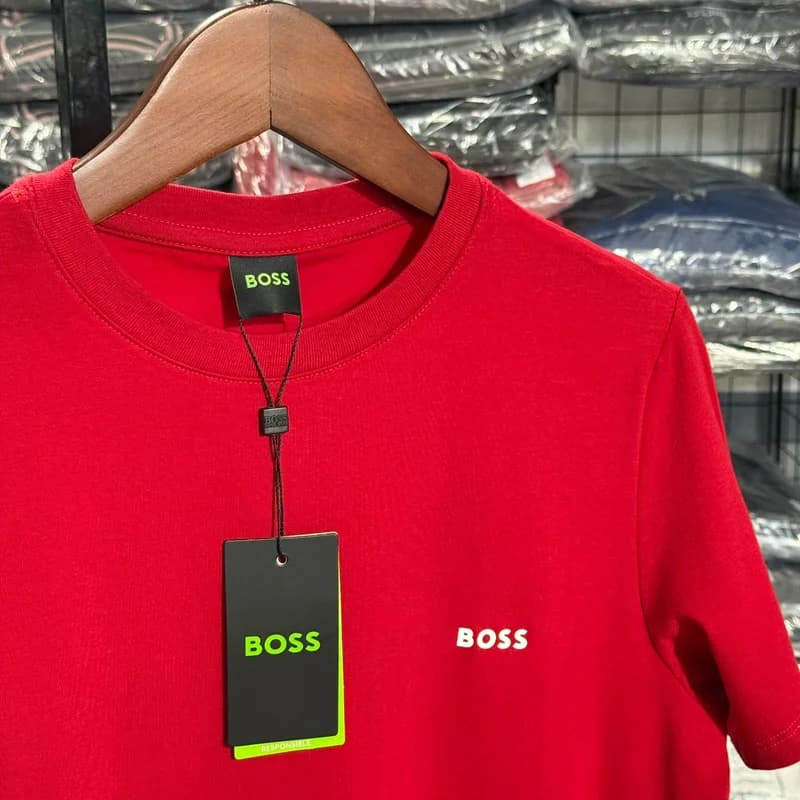 Camiseta Basica Hugo Boss cor Vermelha