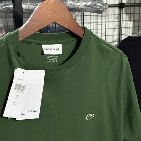 Camiseta Basica Lacoste cor verde militar