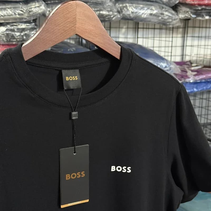 Camiseta Basica Hugo Boss cor Preta