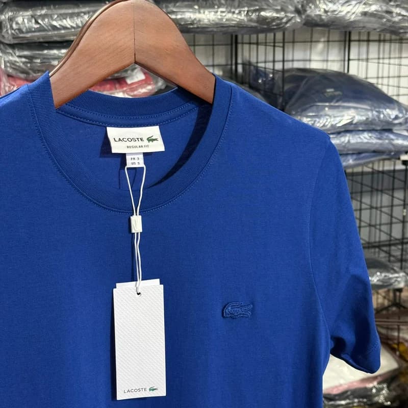 Camiseta Basica Lacoste Monocromatica cor Azul Royal