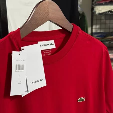 Camiseta Basica Lacoste cor vermelha