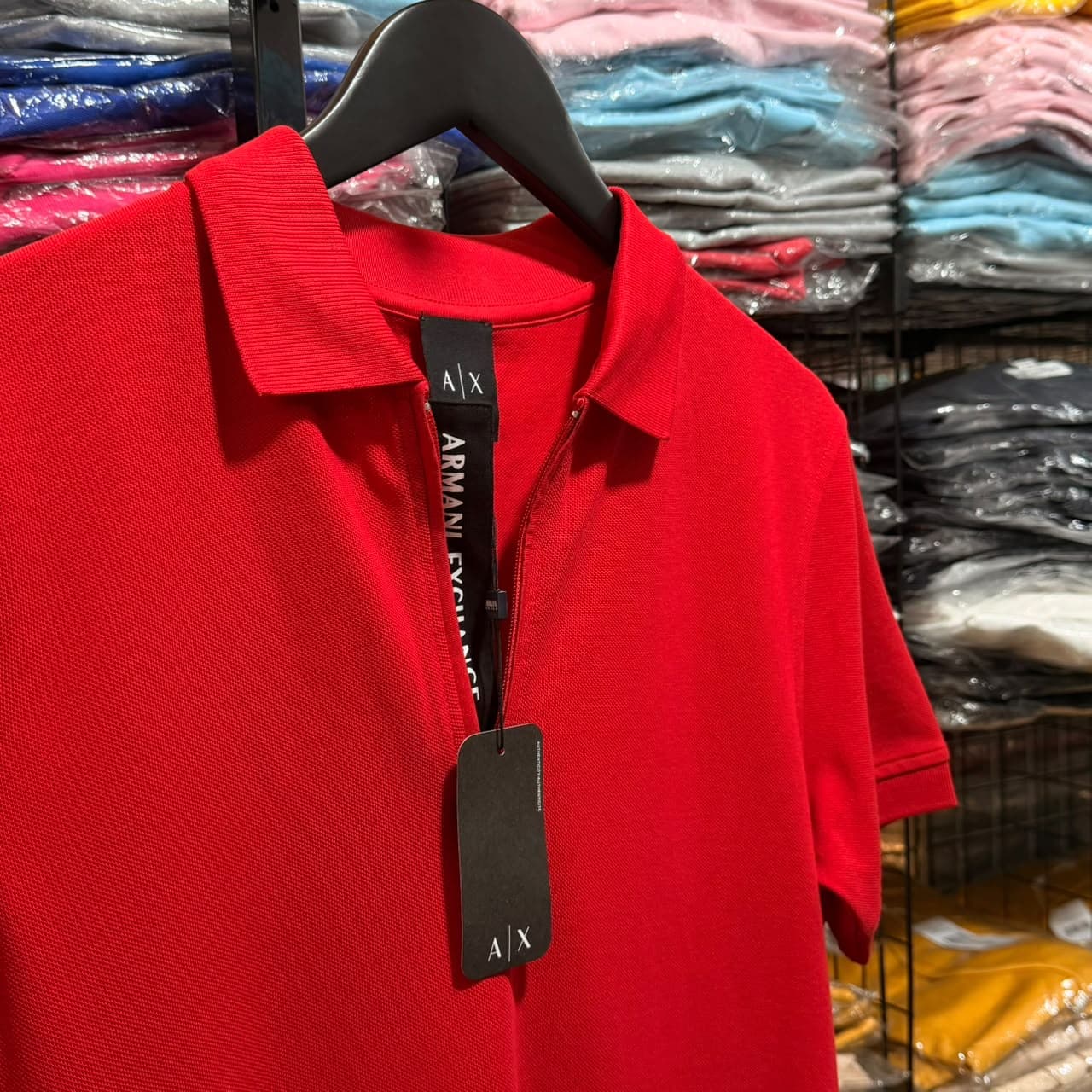 Polo Armani Exchange cor Vermelha - 100% Algodao Piquet Peruano