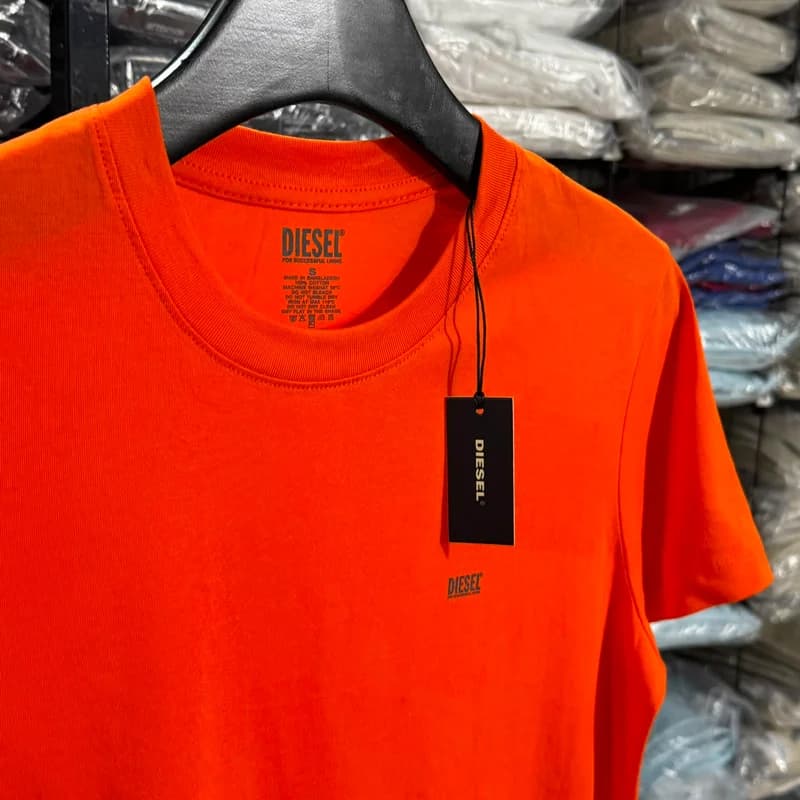 Camiseta Basica Diesel Minimalista cor Laranja