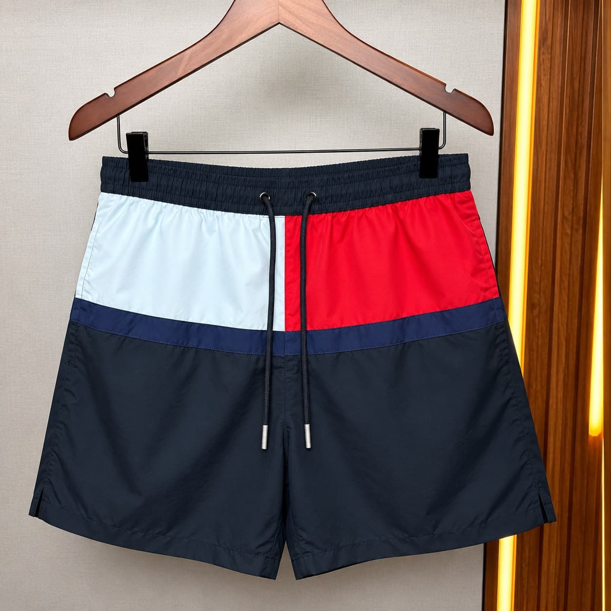 Short tactel importado Tommy Hilfiger Faixa cor Preta
